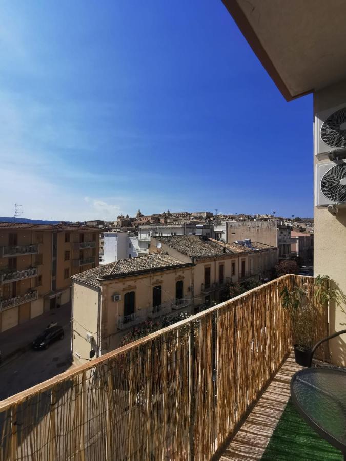 Casa Principe Di Piemonte Apartman Noto Kültér fotó
